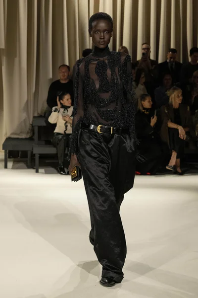 Look 39